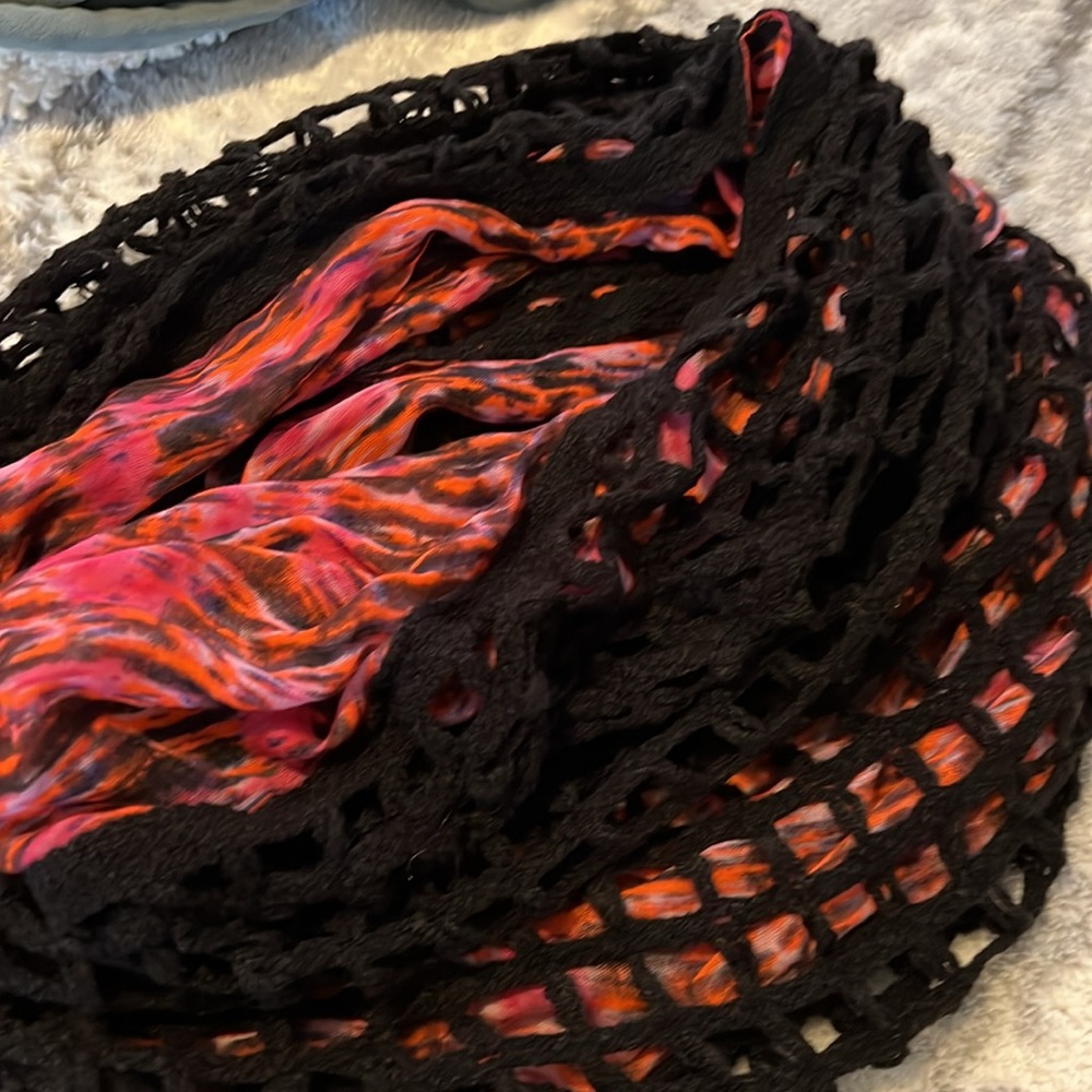 Infinity scarf - Picture 2 of 3